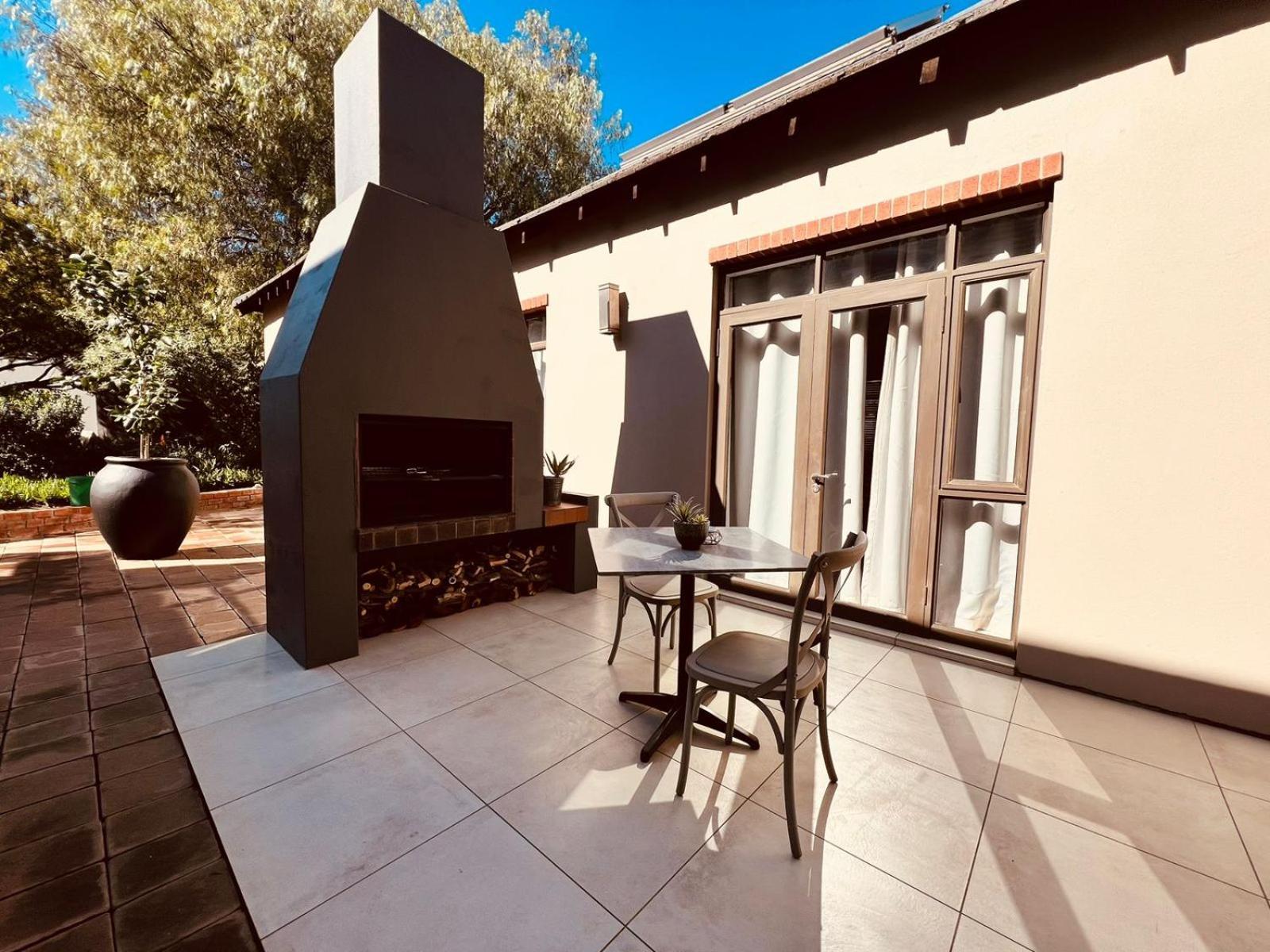 Tredenham Boutique Hotel Блумфонтейн Экстерьер фото A braai area