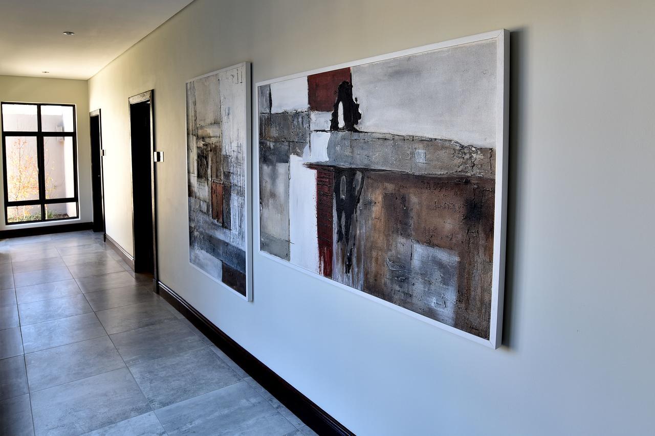 Tredenham Boutique Hotel Блумфонтейн Экстерьер фото A painting by the artist