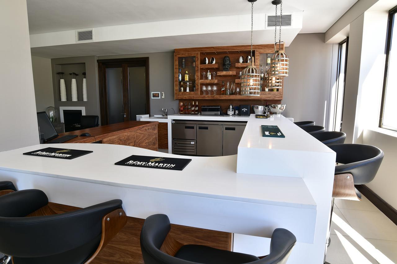 Tredenham Boutique Hotel Блумфонтейн Экстерьер фото A modern kitchen